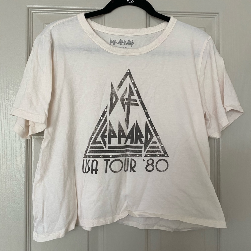 Cropped Def Leppard tee